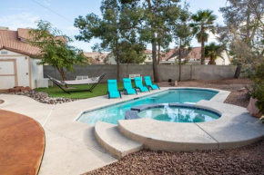 Comfy Expansive Home - Near the Strip - Heated Pool